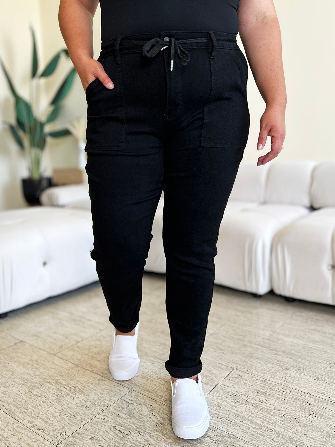 Onyx Jogger Jeans